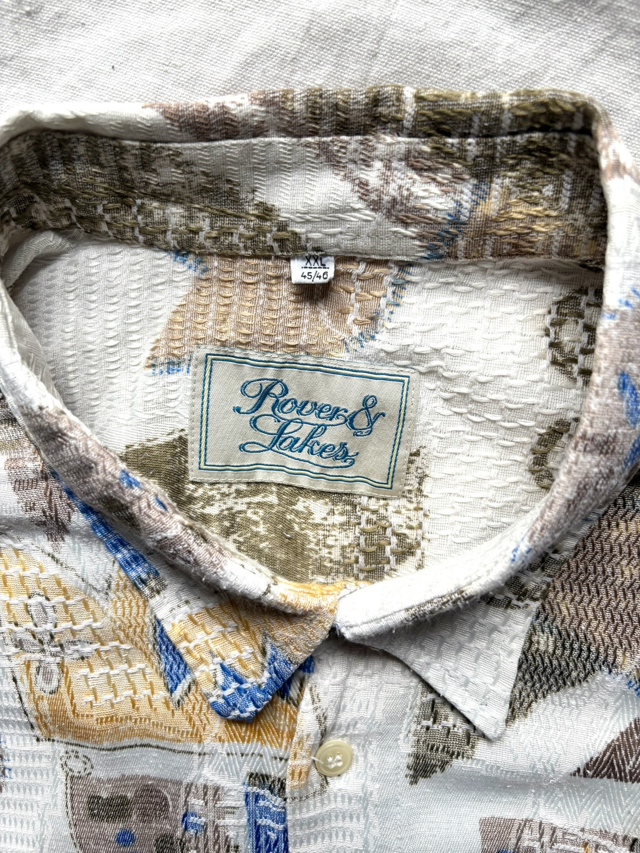 Embroidery patterned S/S shirt