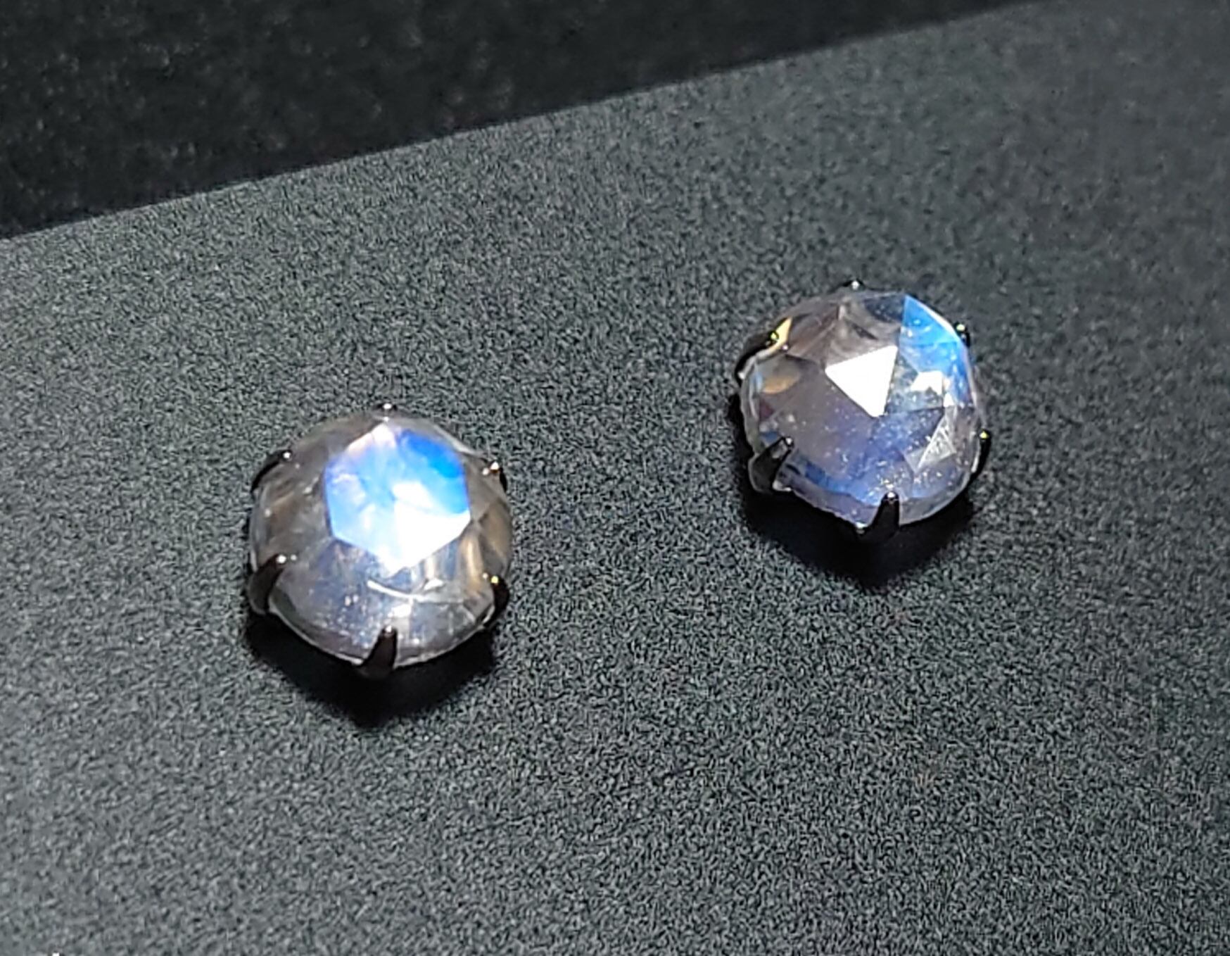 極美品！ ブルームーンストーン 0.90ct Pt ピアス（PE-2797