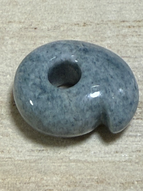 糸魚川翡翠　勾玉　035・画像4