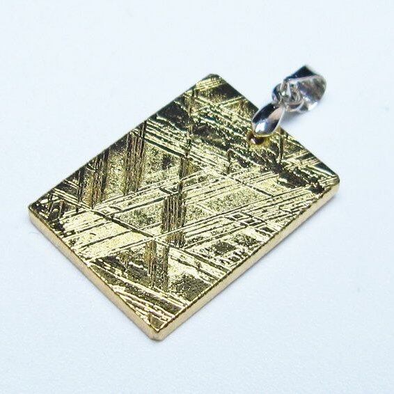 ギベオン ペンダント 隕石 メテオライト ゴールド 一点物 おまかせ便 112-13536