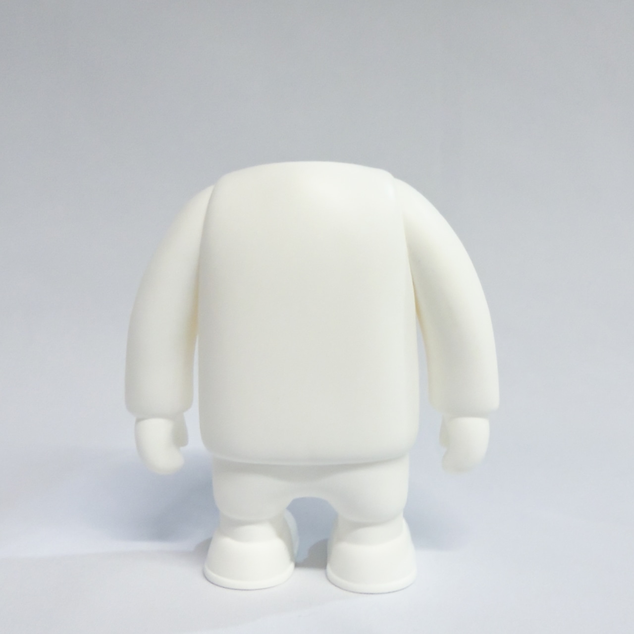 COLOくん White（艶なし）