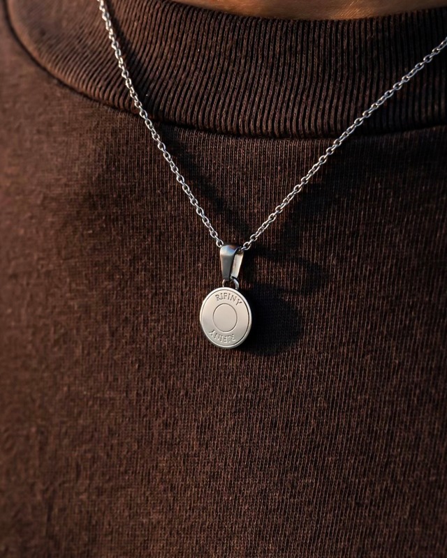 RIFINY eternal reversible coin necklace