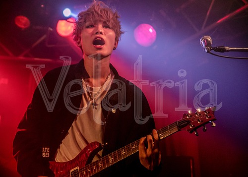 Velatria / Kabaya'n / 201220-1457