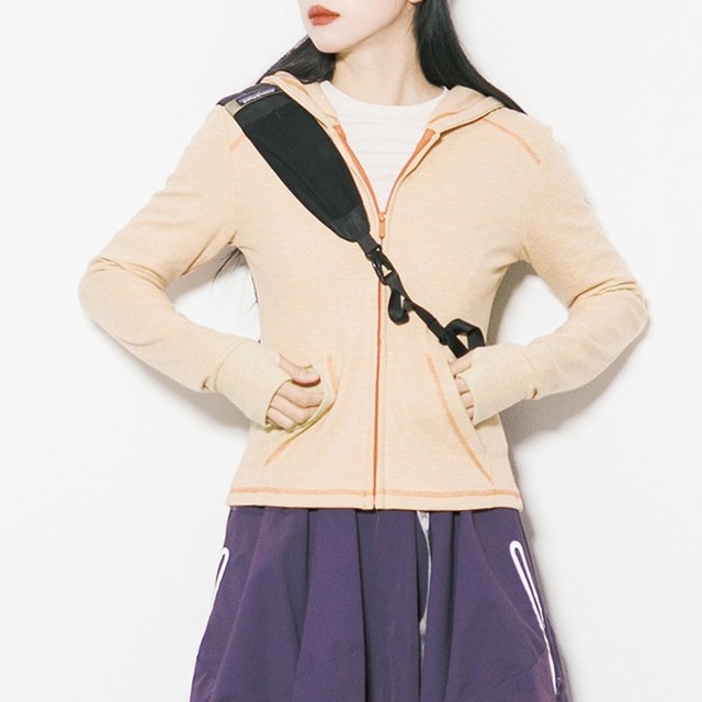 アクティブスリムジップアップフーディー C01033