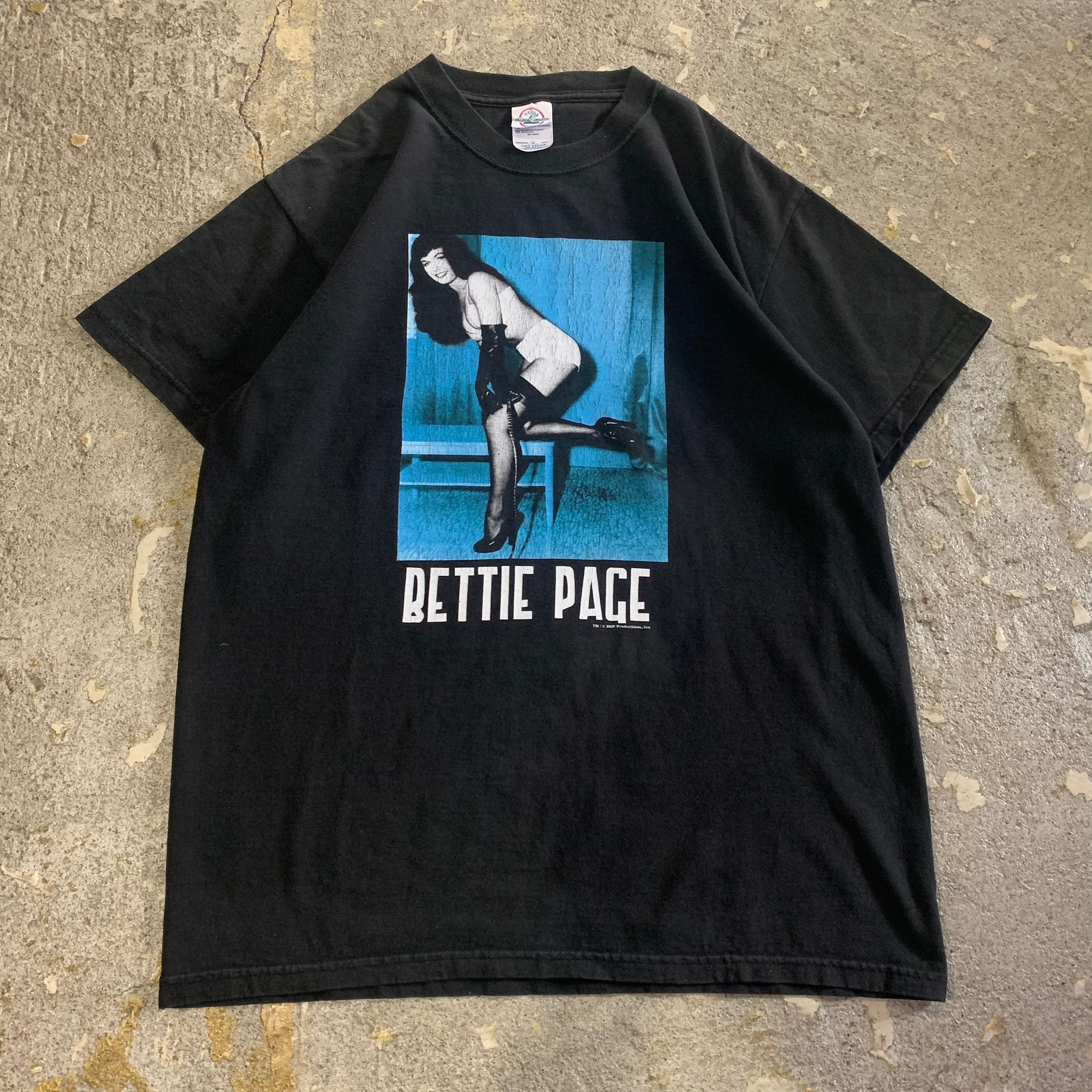 00s Bettie Page T-shirt