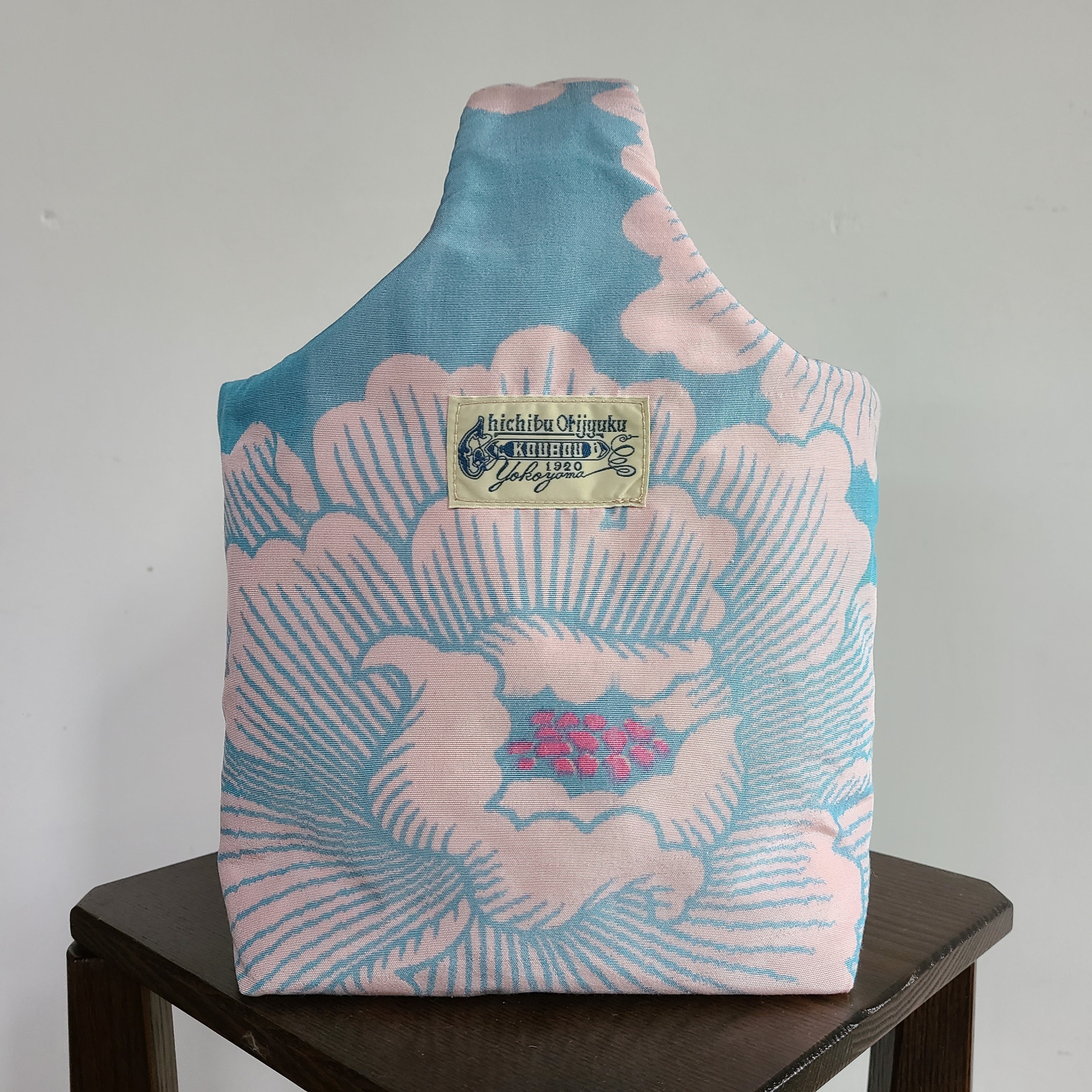 【限定】ふわふわ秩父銘仙 ワンハンドBAG【そらいろ牡丹 ×ピンク】