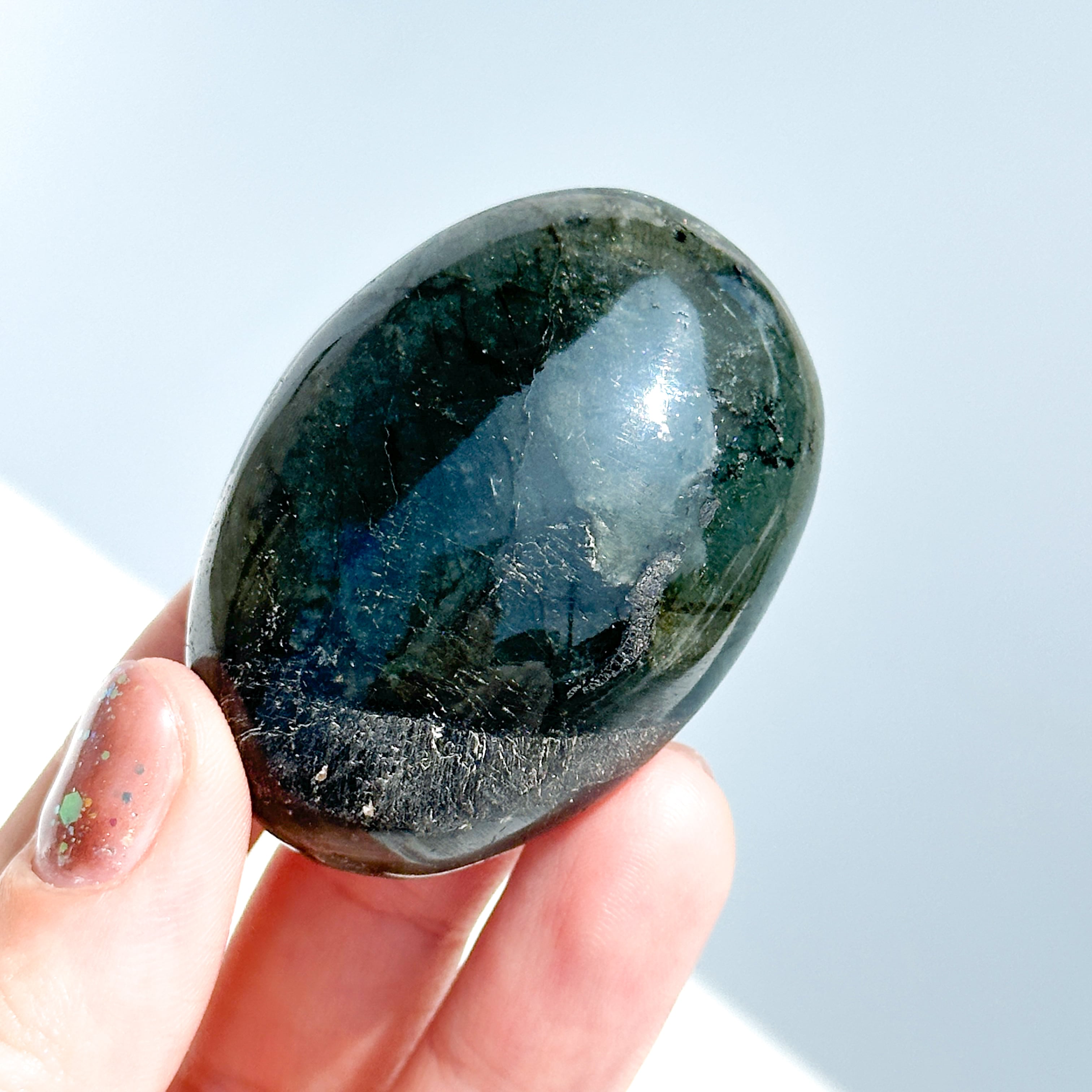 めちゃ綺麗なラブラドライト！ズーンとくる！ ラブラドライト パームストーン 24◇ Labradorite ◇天然石・鉱物