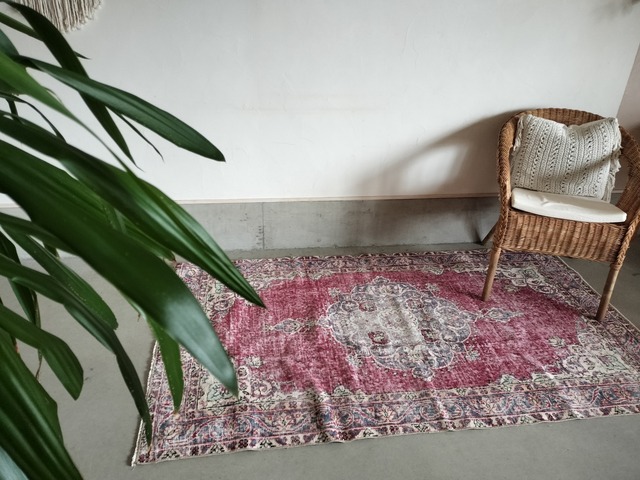 Turkish rug No.686