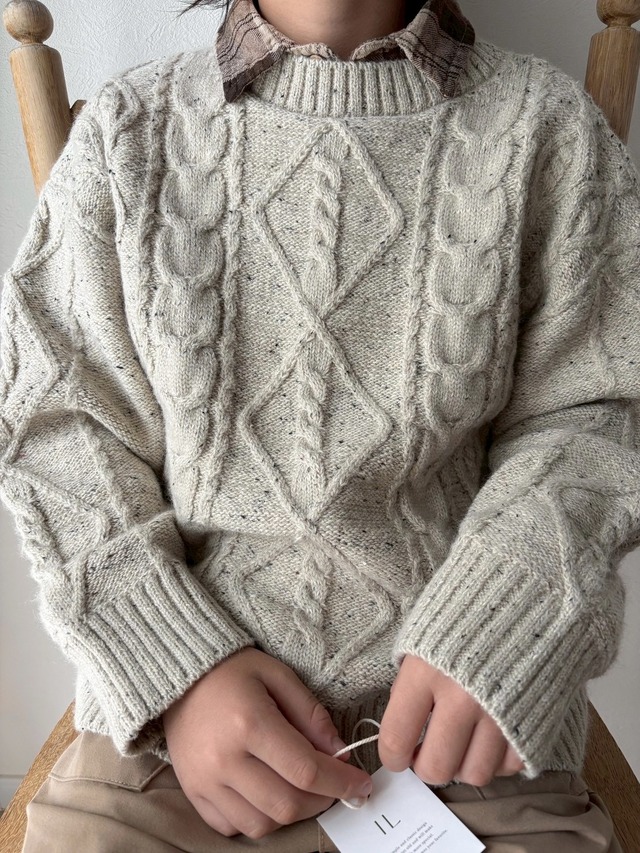 2136 color nep yarn cable knit