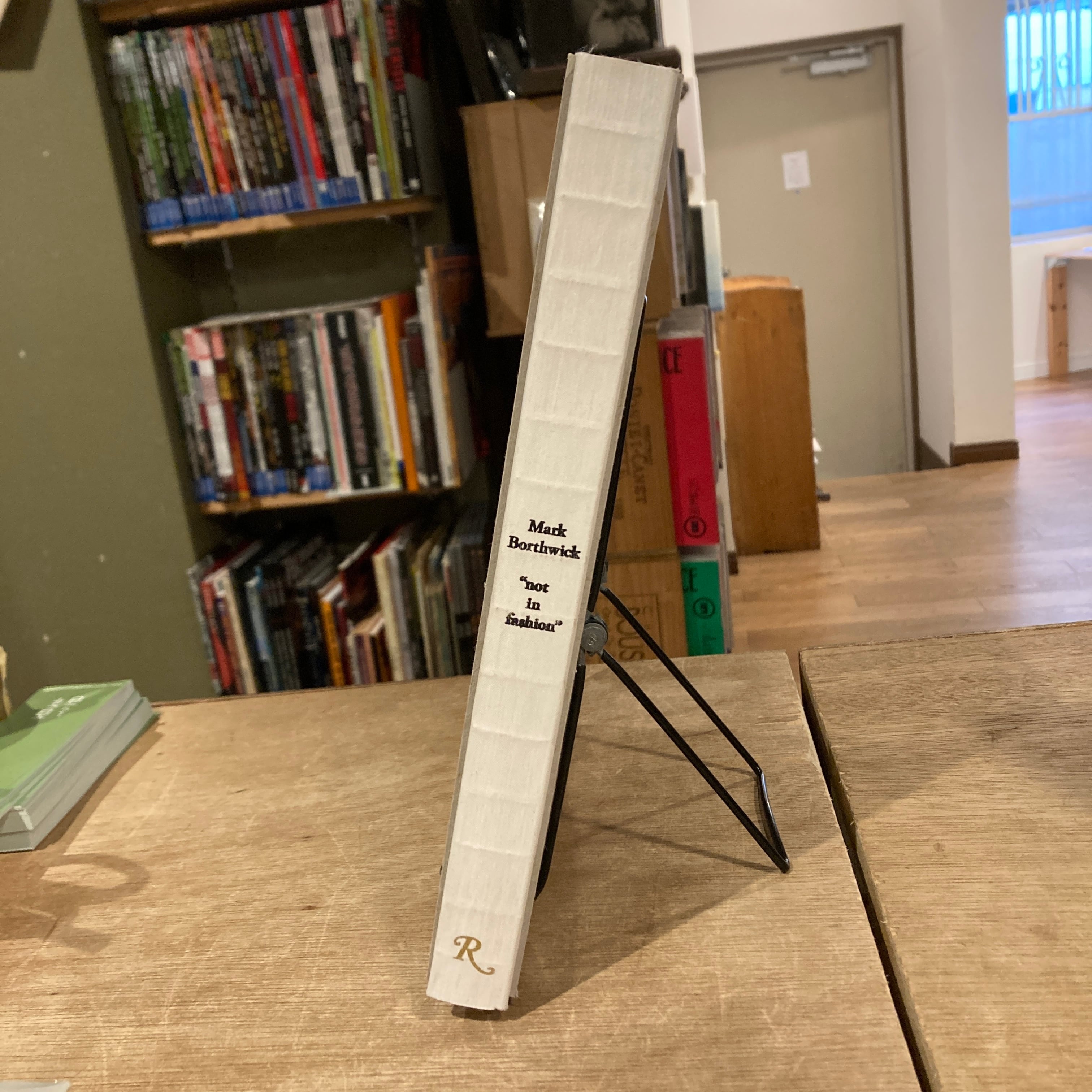 Not in Fashion / Mark Borthwick ( マーク・ボスウィック ) | 百年