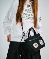 【直営限定ITEM】-TYPE A- パッチ×ペイントコンパクト3wayバッグ (BLACK)　CQ-49501H