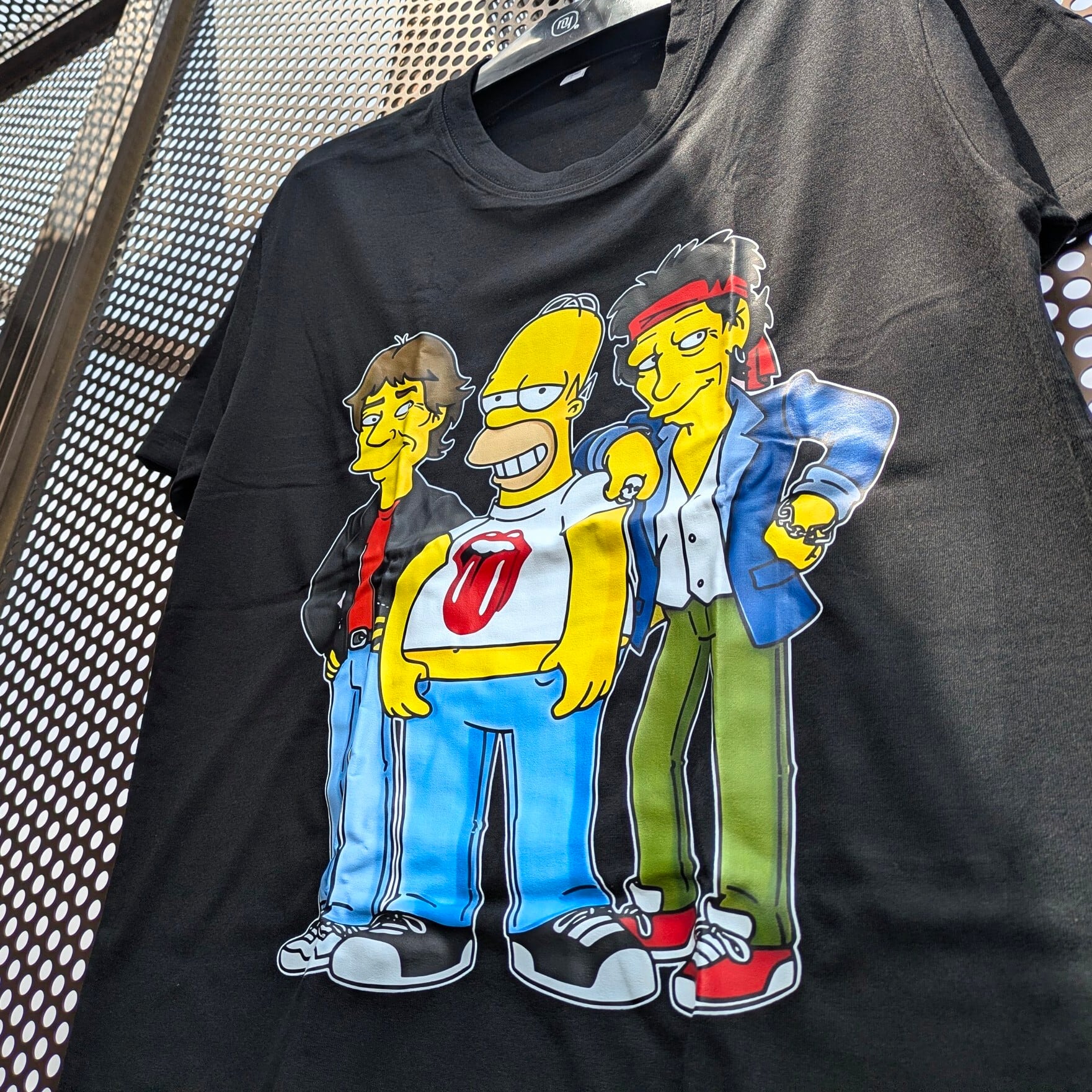 【 The Simpsons( ザ・シンプソンズ ) 】『 ホーマー・シンプソン&ローリング・ストーンズ 』 Tシャツ〚アメリカン雑貨 アメトイ〛