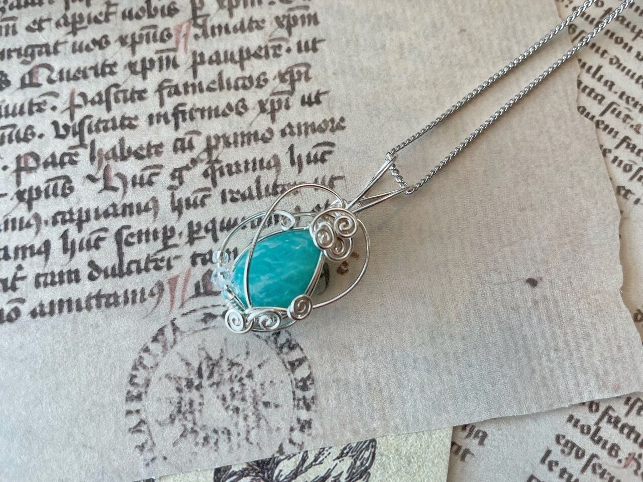 希望の石☆アマゾナイトのワイヤーペンダントB | 天然石ワイヤー