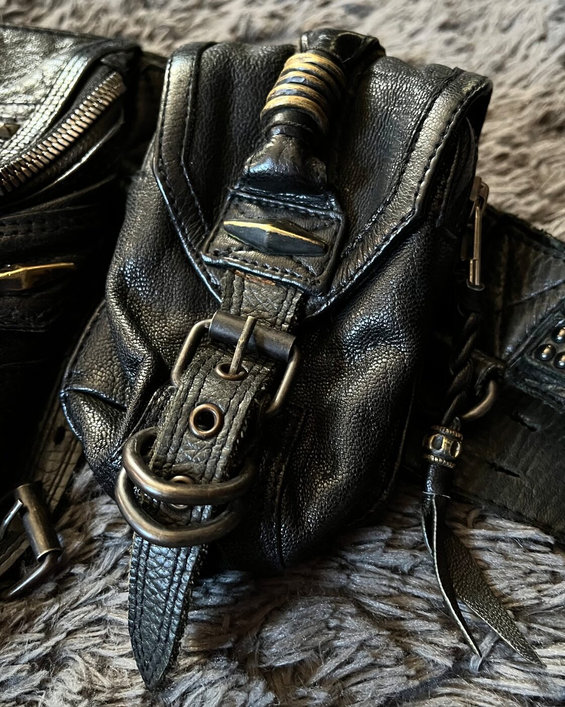 KMRii studded leather belt pouch | PAY ID