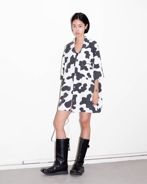 1990s open collar cow print over shirt