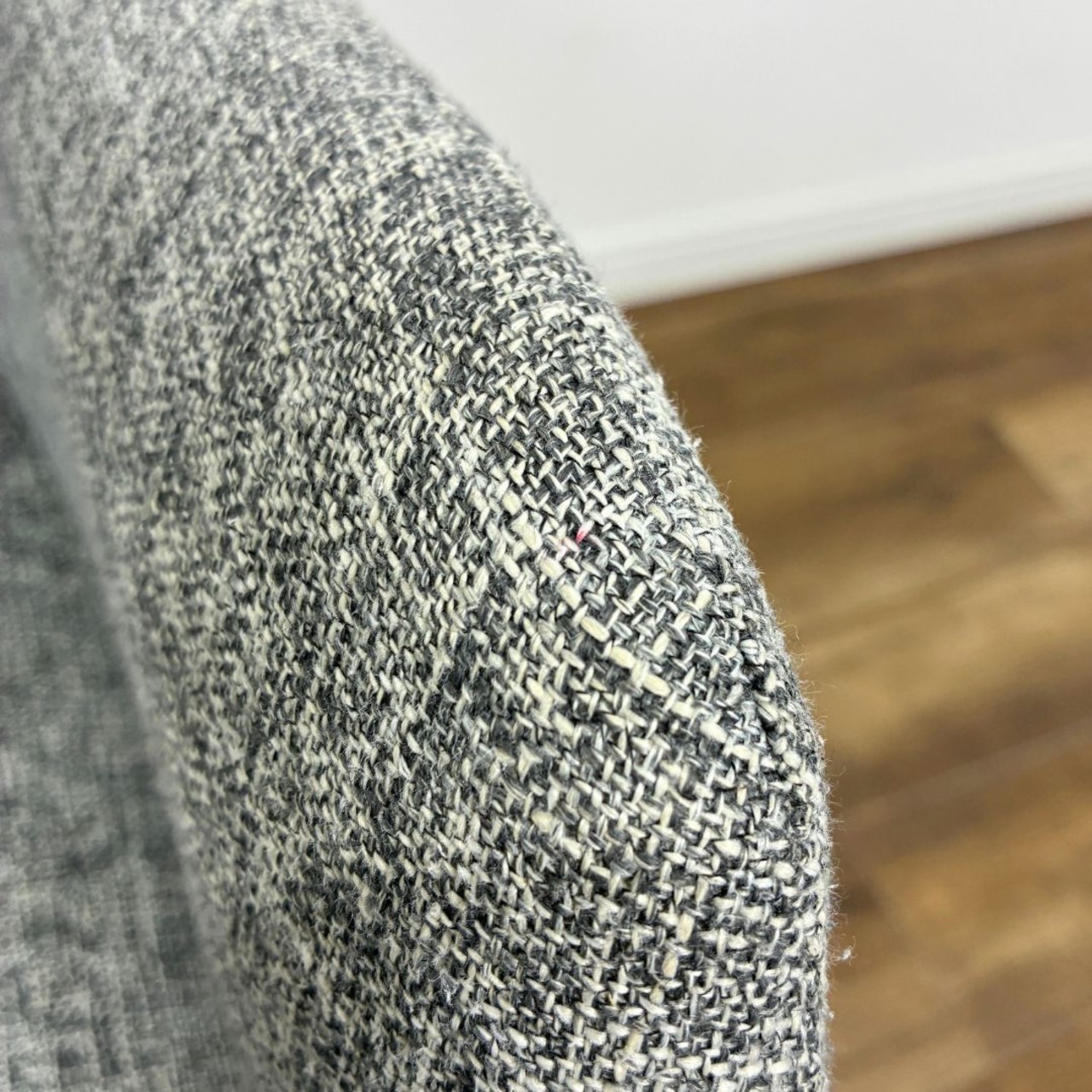 AZUMAYA 東谷 カラメリ チェア グレー  KRM-010GY ダイニングチェア 肘あり ファブリック 木脚【中古】【200サイズ】