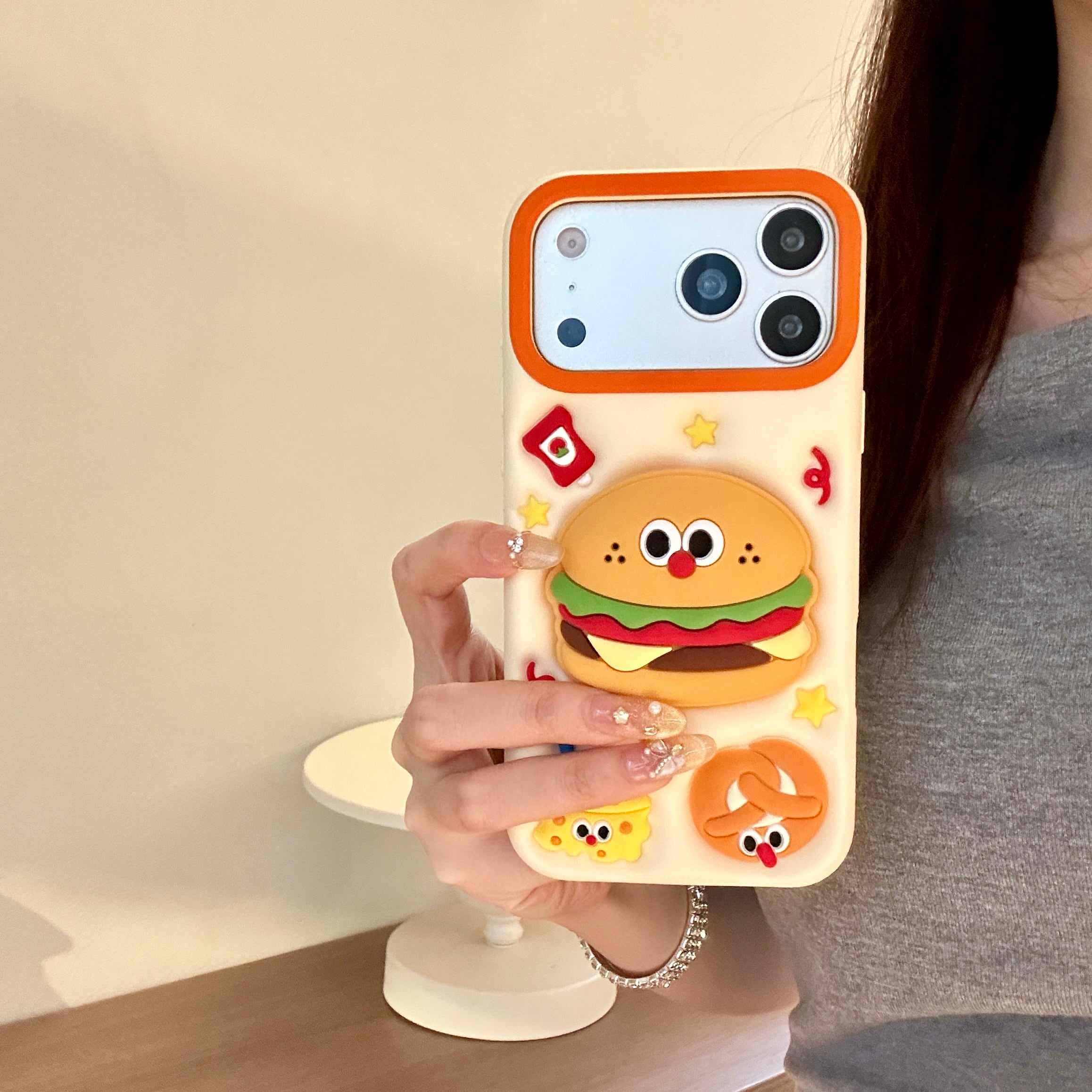 立体 ハンバーガー iPhone 18 17 16 ケース スタンド機能付き シリコン