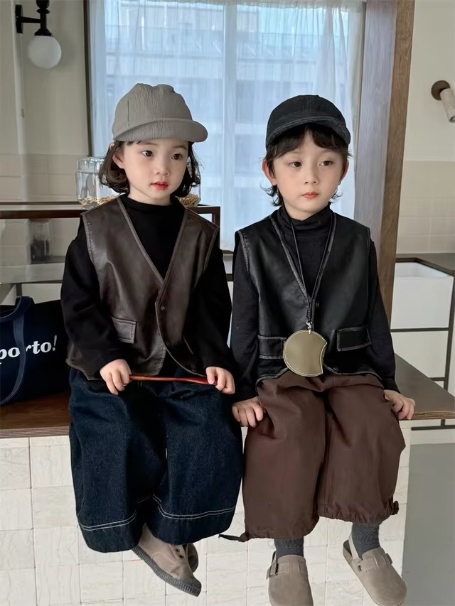 【取寄】大人かっこよく決まるレザー風ベスト