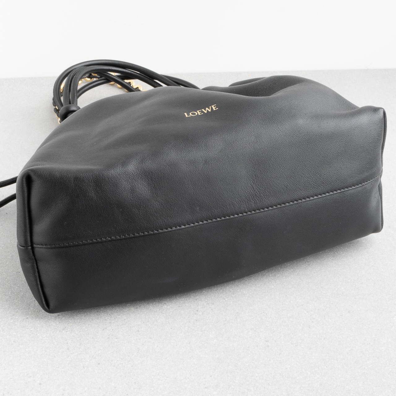 ロエベ フラメンコ パース ミディアム メローナパラム ブラック レザー ショルダーバッグ