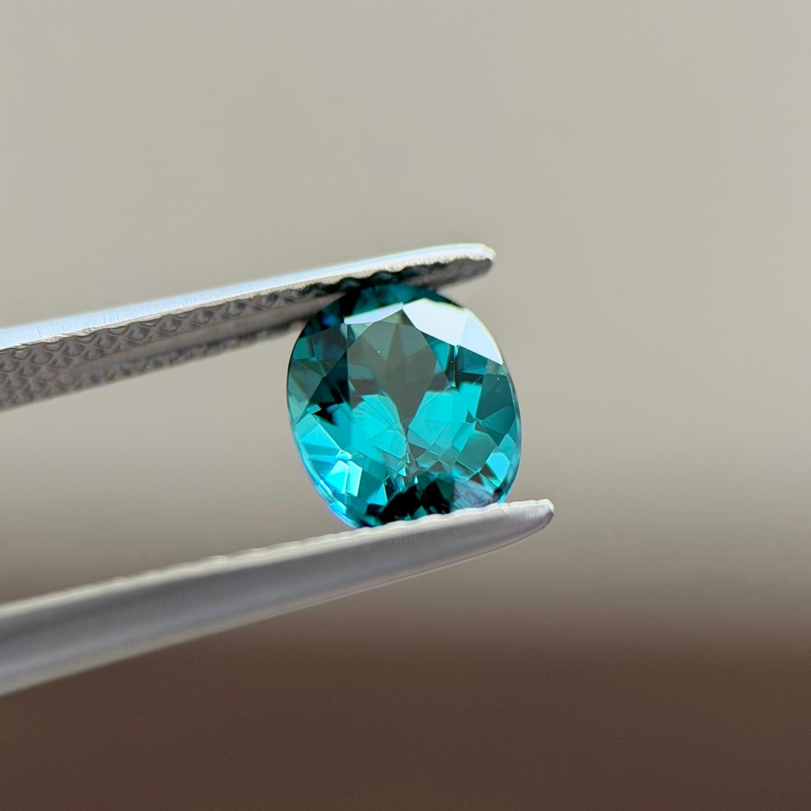 インディコライトトルマリン 7.8x5.8mm, 1.26ct, ナミビア産 | ROSWAY