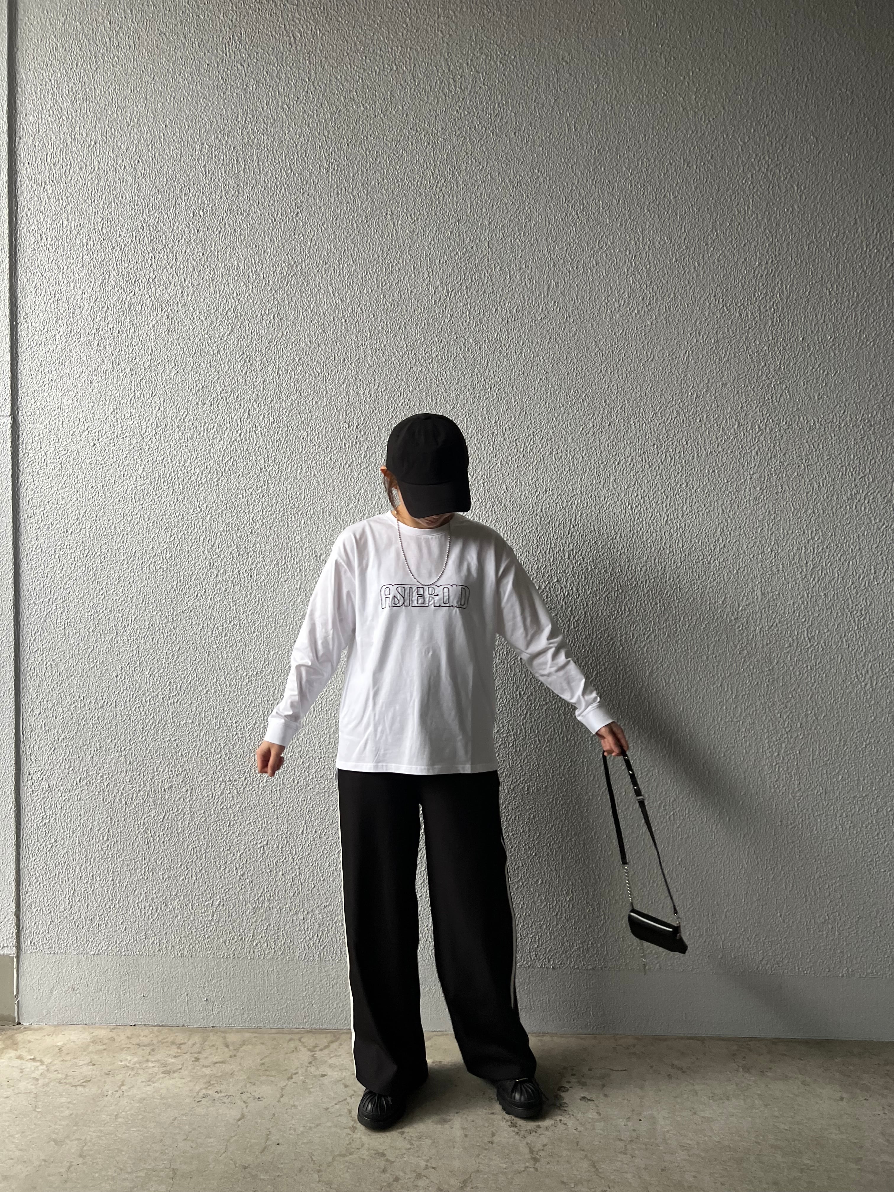 【SELECT】ロゴチェーン刺繍ロンT