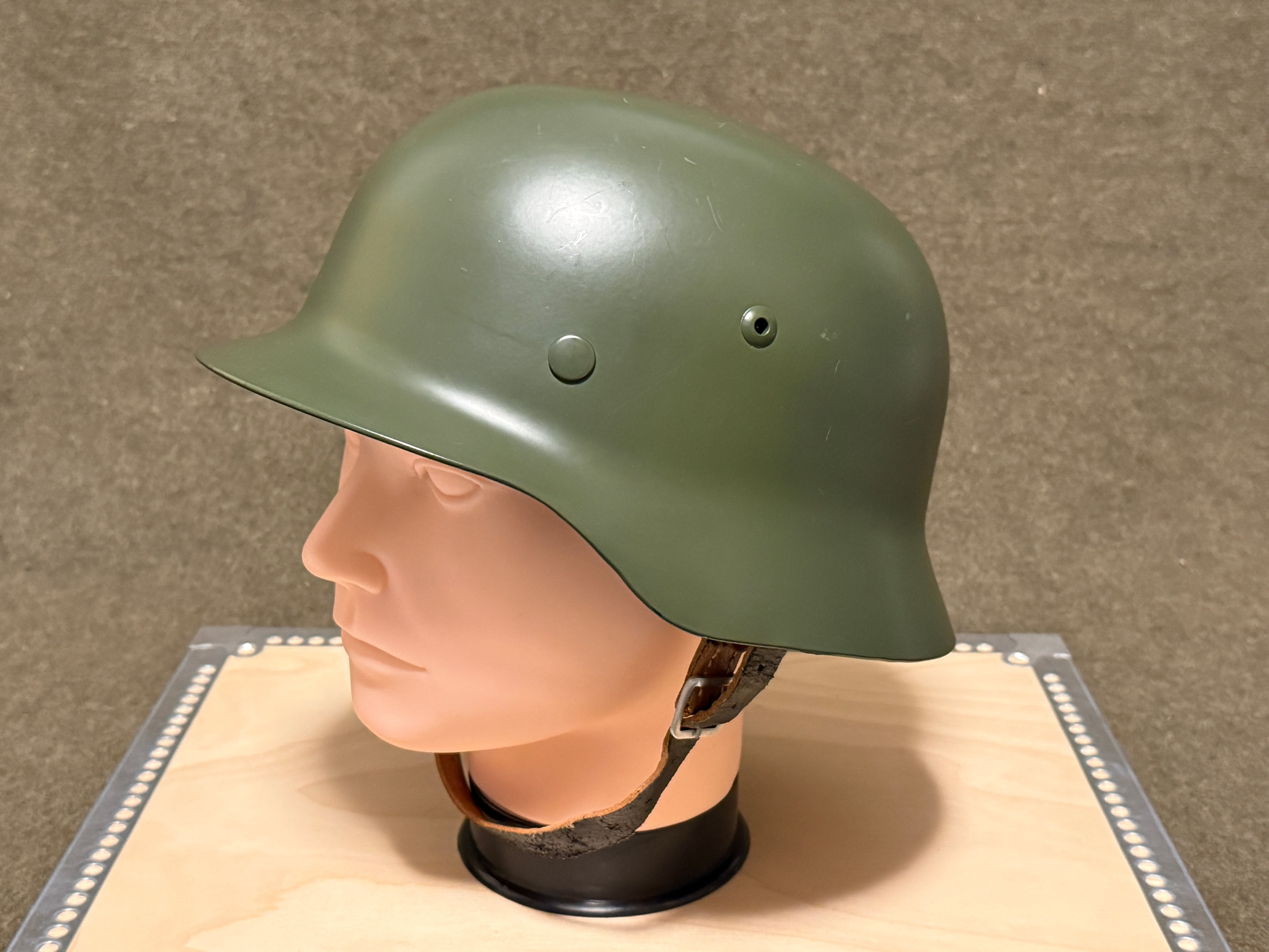 USED】WWII ドイツ軍 M35シュタールヘルメット | アイヘンバウム