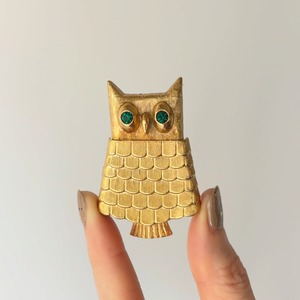 AVON Jeweled Owl Pin Perfume Glaceブローチ