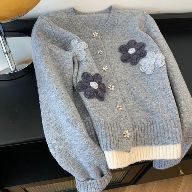 エンブロイダリー フラワーモチ カーディガン 24409