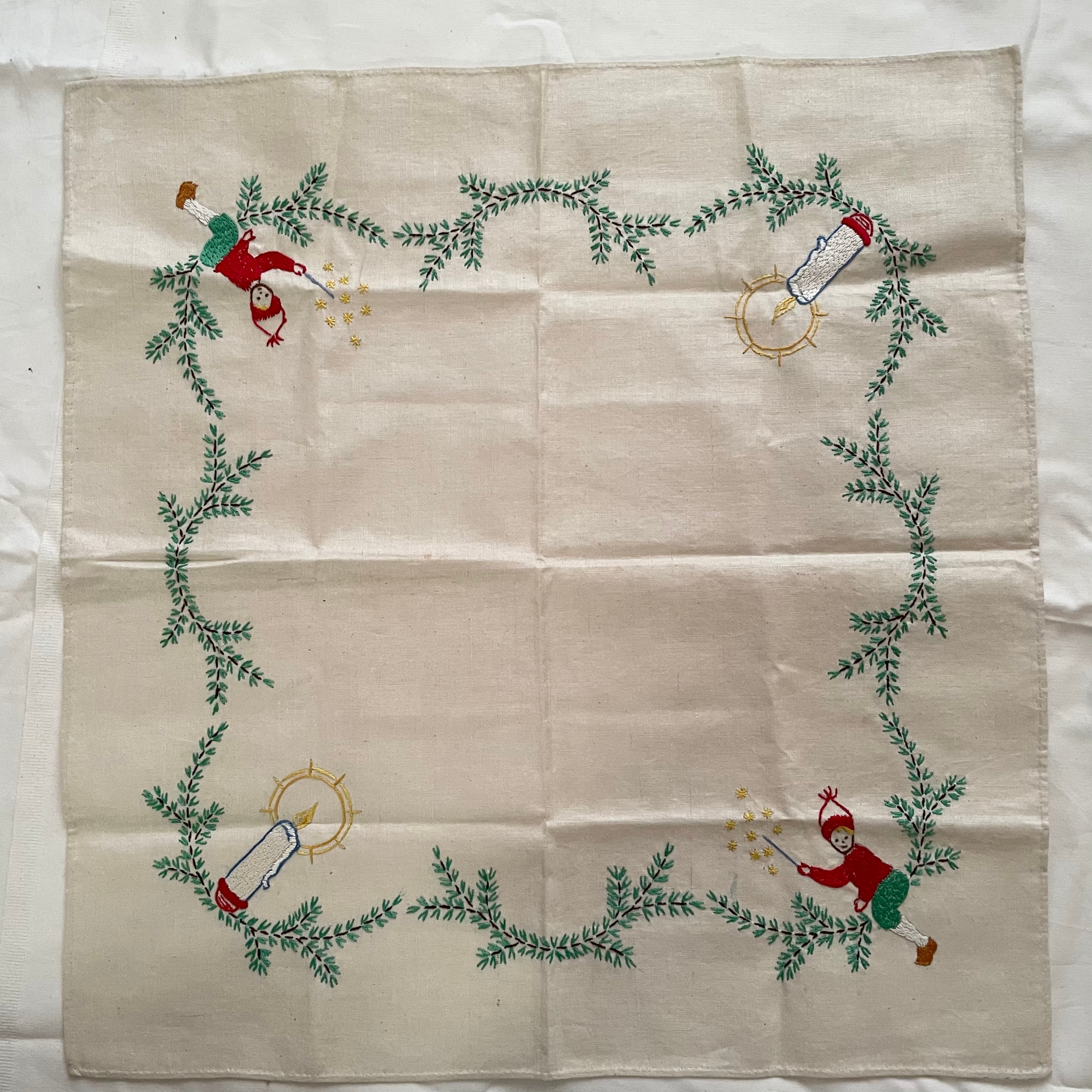 魔法使いなトムテの刺繍布