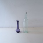 すみれ色の一輪挿し