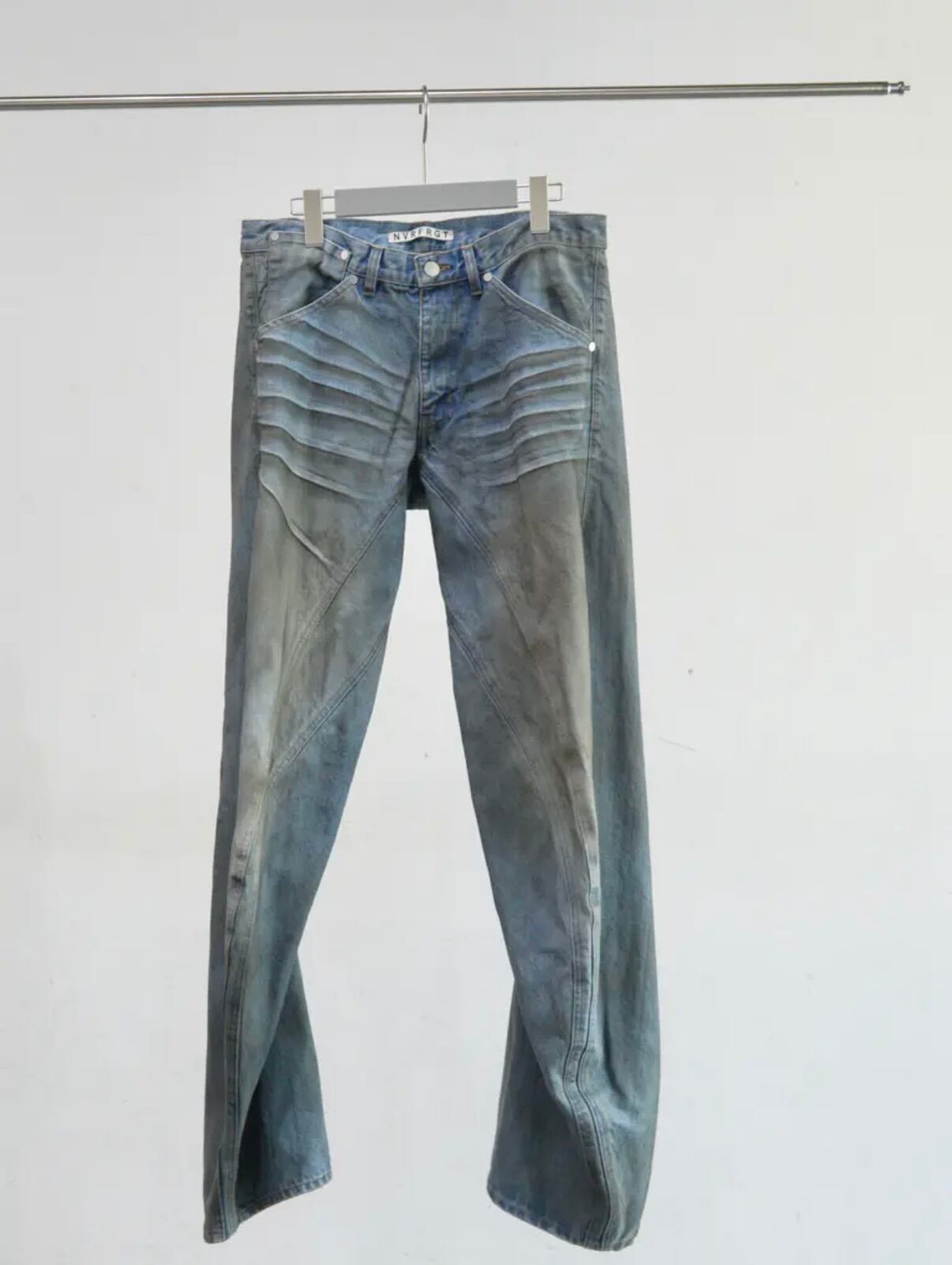 NVRFRGT | 3D TWISTED JEANS 3.0 | DIRTY FADEDE INDIGO | HOWDAY