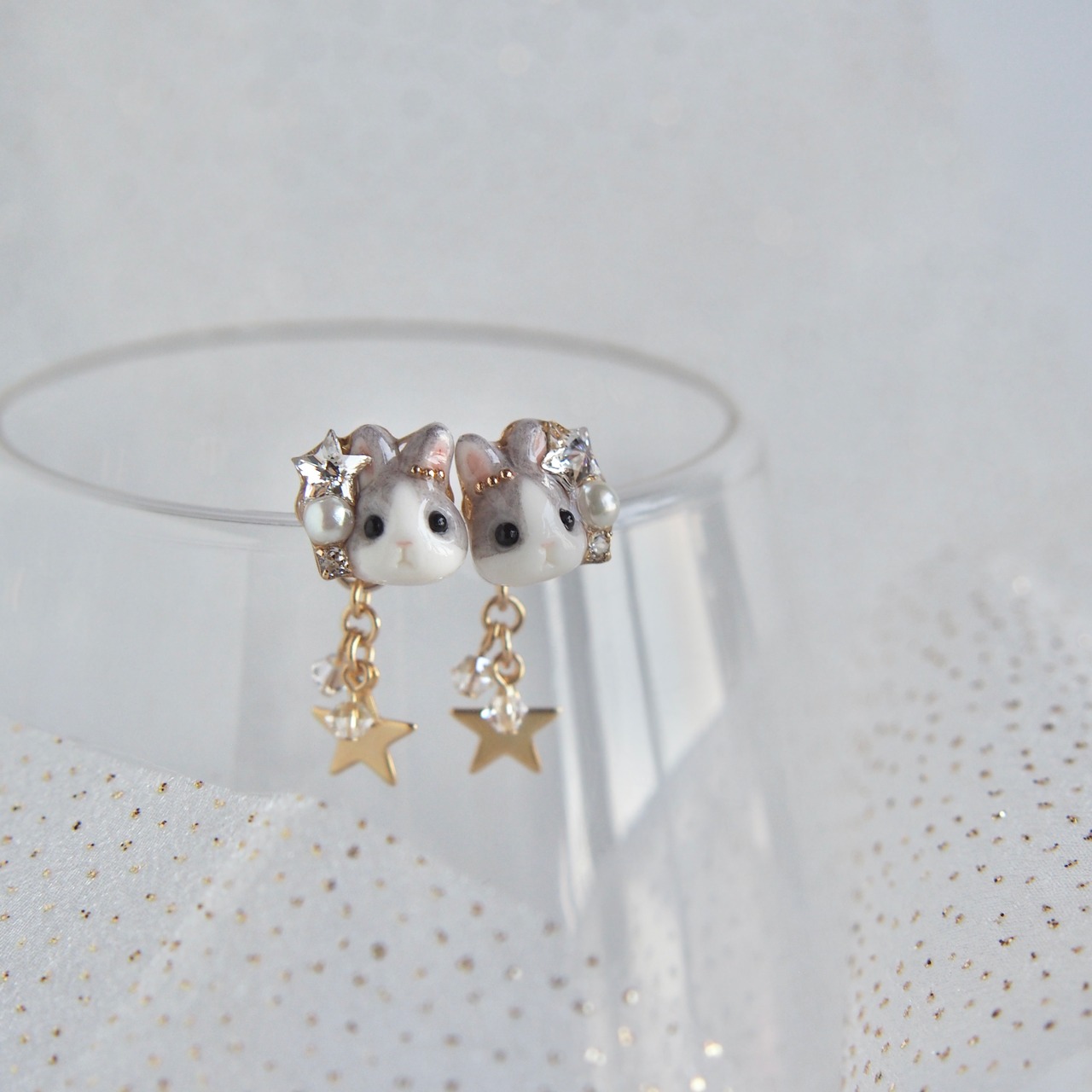 星うさぎピアス/イヤリング（立ち耳）