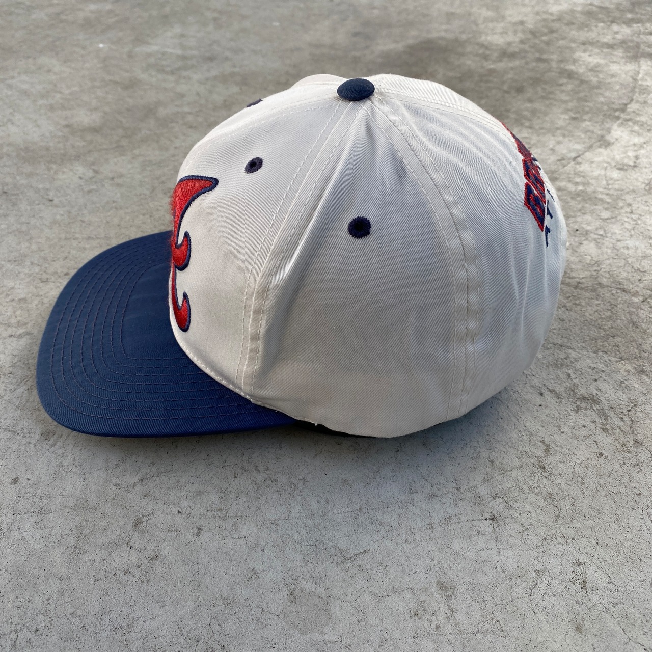 ATLANTA BRAVES Multi Logo Cap - White / Navy