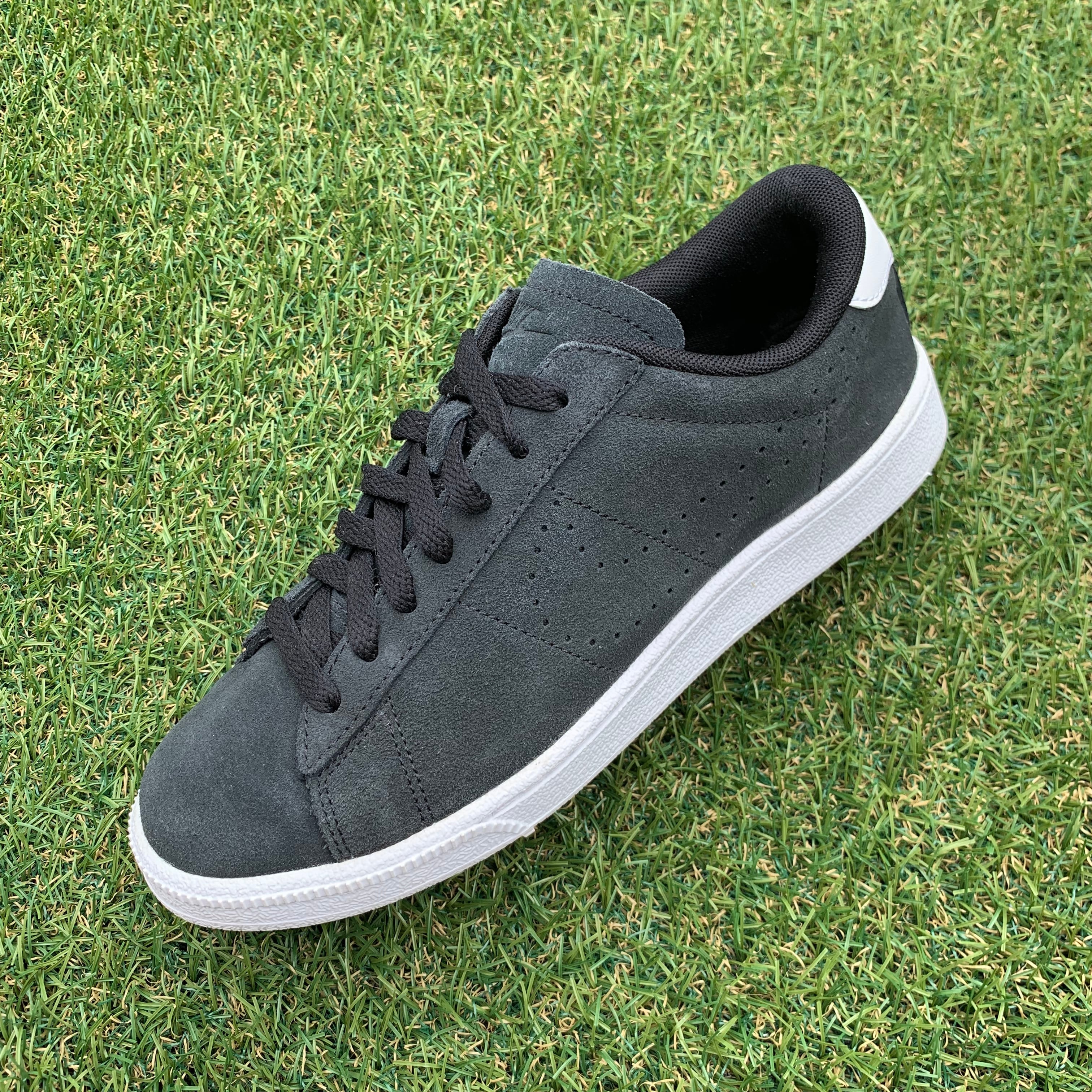 nike tennis classic suede