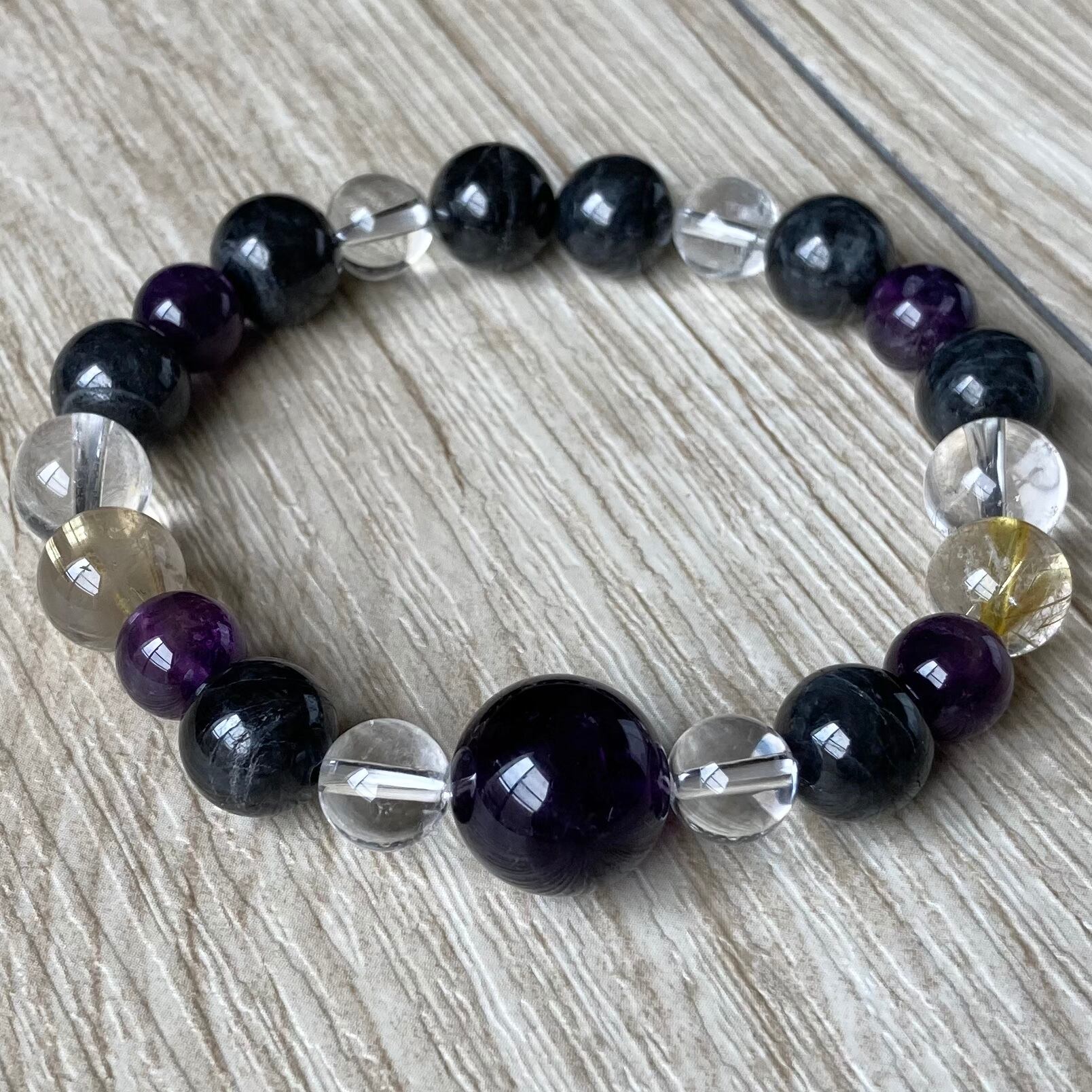 頑張りすぎる人への癒しパワーストーンブレスレット/セラフィナイト