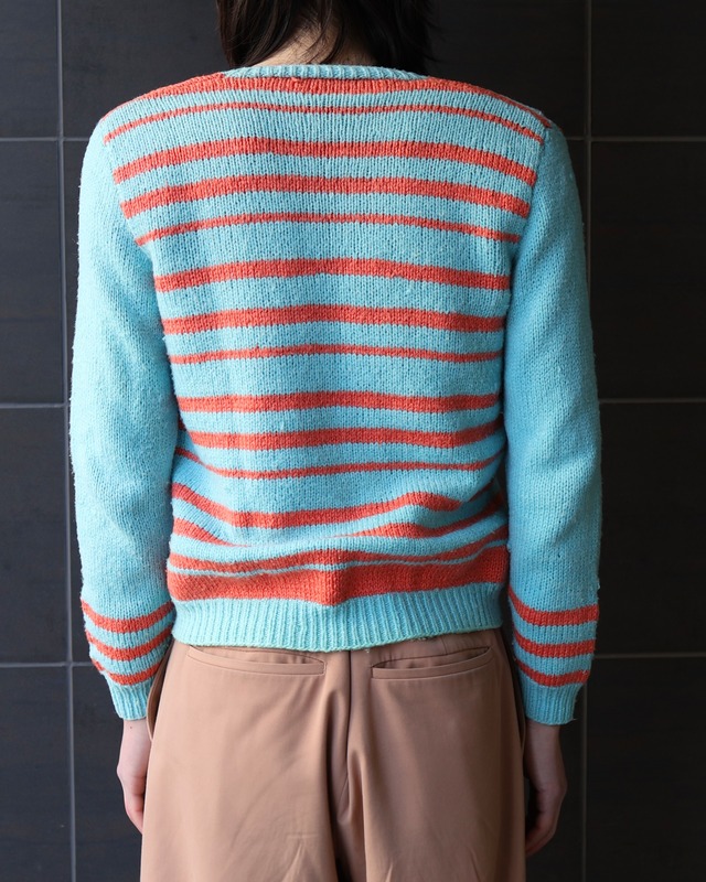 Colored striped v-neck knit