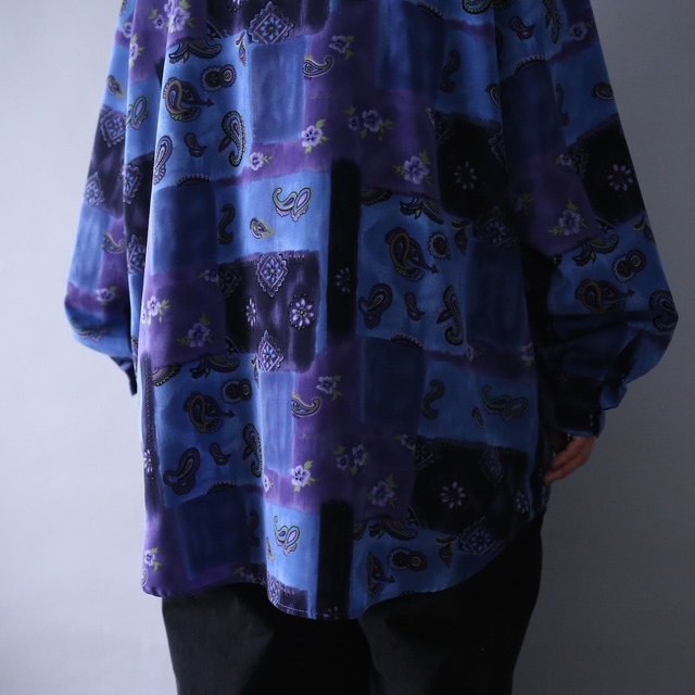 ”paisley × flower" block art pattern yoke tuck design over silhouette shirt