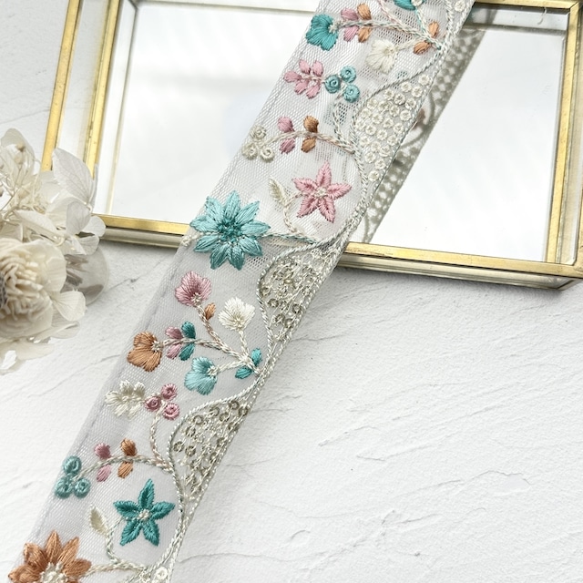 ピュアホリデイ　[エメラルドブルー]インド刺繍リボン 2966