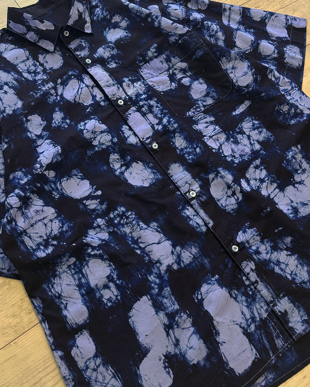 1着限定販売 / 最短即日発送】ろうけつ藍染めブロード ルーズフィット