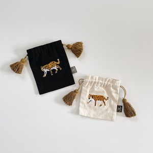 Animal embroidery kincyaku