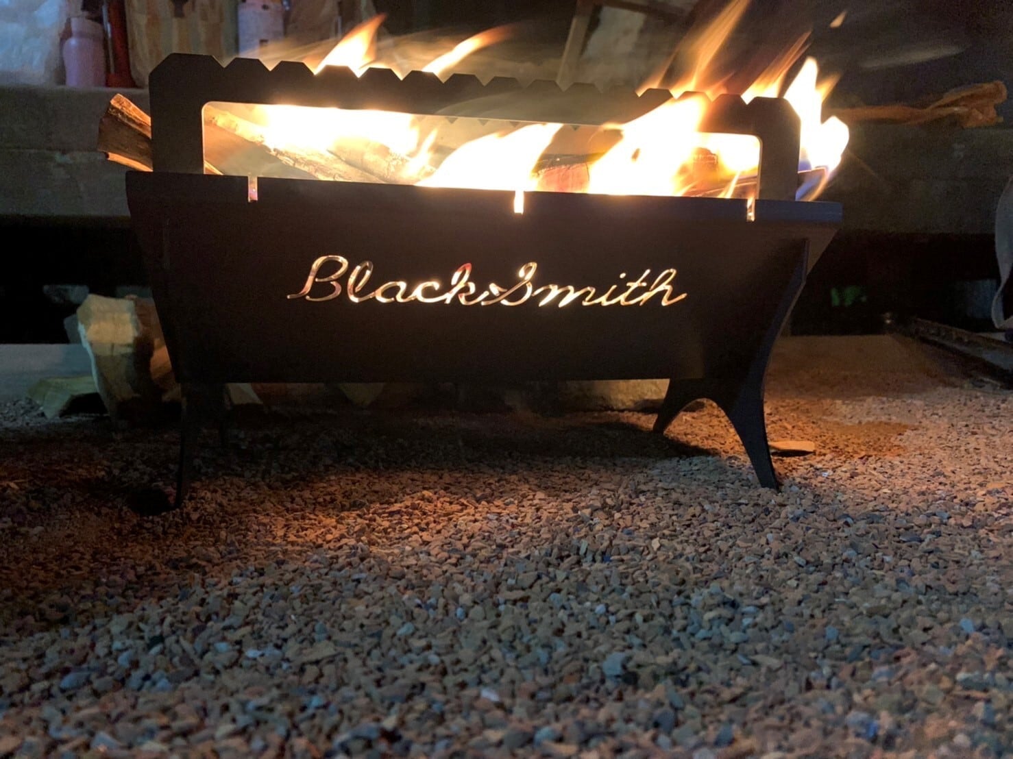 ◼️blacksmith HMD ブラックスミス◼️焚き火台 アウトレット シ