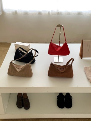 【即納商品】fuzzy suede bag