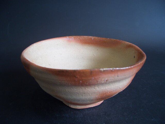 _10309 備前焼緋襷徳利花入 山下 譲治 作 | ギャラリー美苑