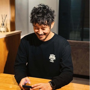 マリアさん　ロンT（ブラック）
