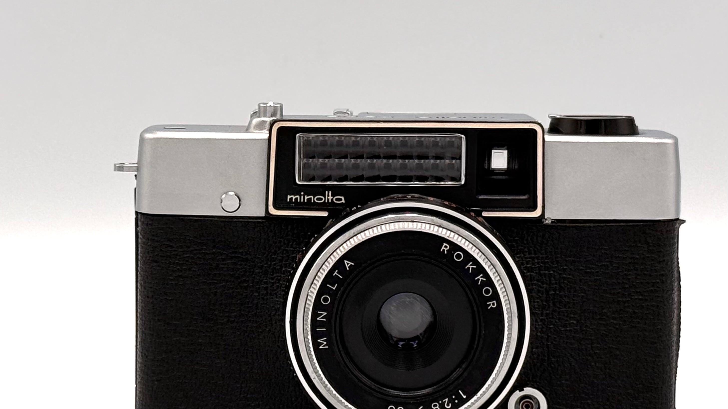 ミノルタ | ヨアケマエカメラ フィルムカメラ修理・販売