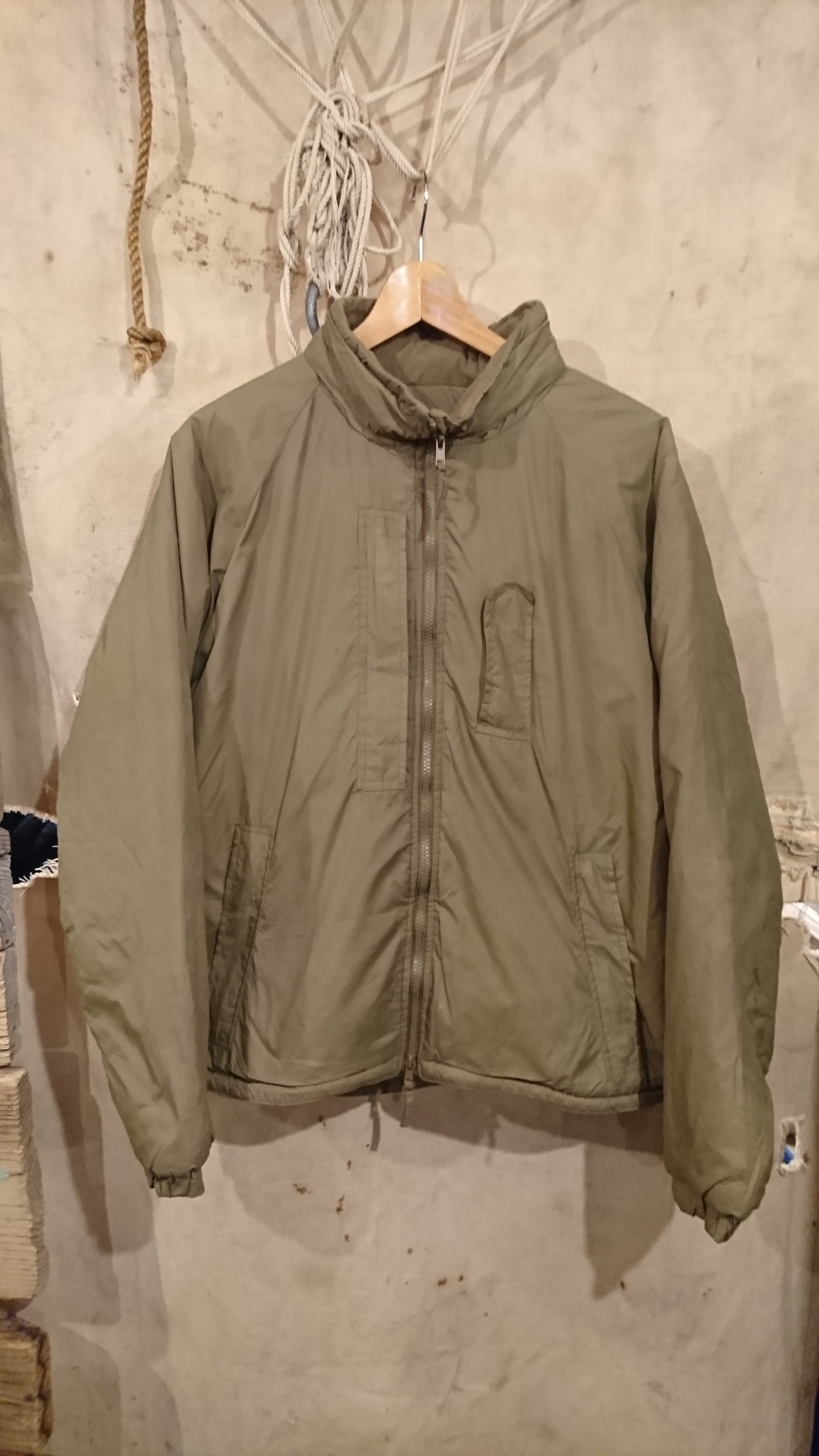 USED イギリス軍 PCS THERMAL ジャケット 中綿 M ② 楽天市場】☆実物 USED イギリス軍 PCS THERMAL ジャケット【クーポン