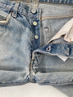 M-209  リーバイス Levis501レギュラー古着 1982年代初期　米国製刻印532　  W70cm(ぐるり） 股下 66cm
