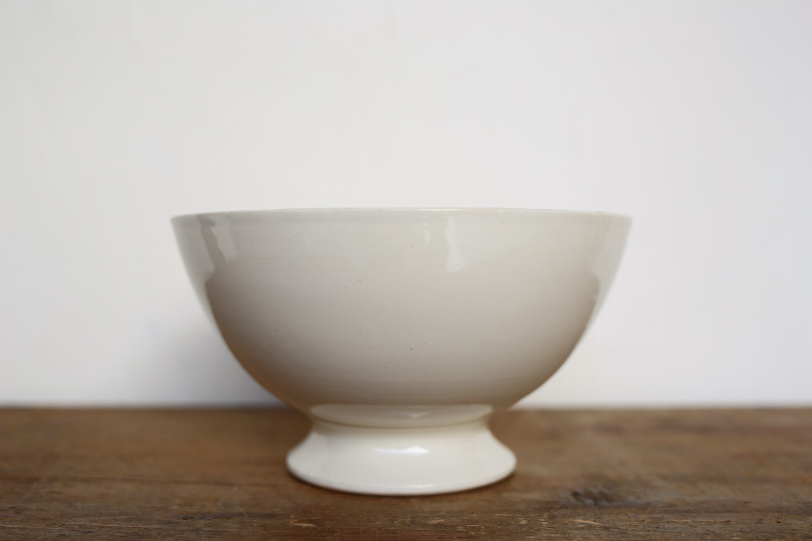 フランス アンティーク Creil et Montrereau クレイユモントロー 大きめのカフェオレボウル 白無地 N-01454