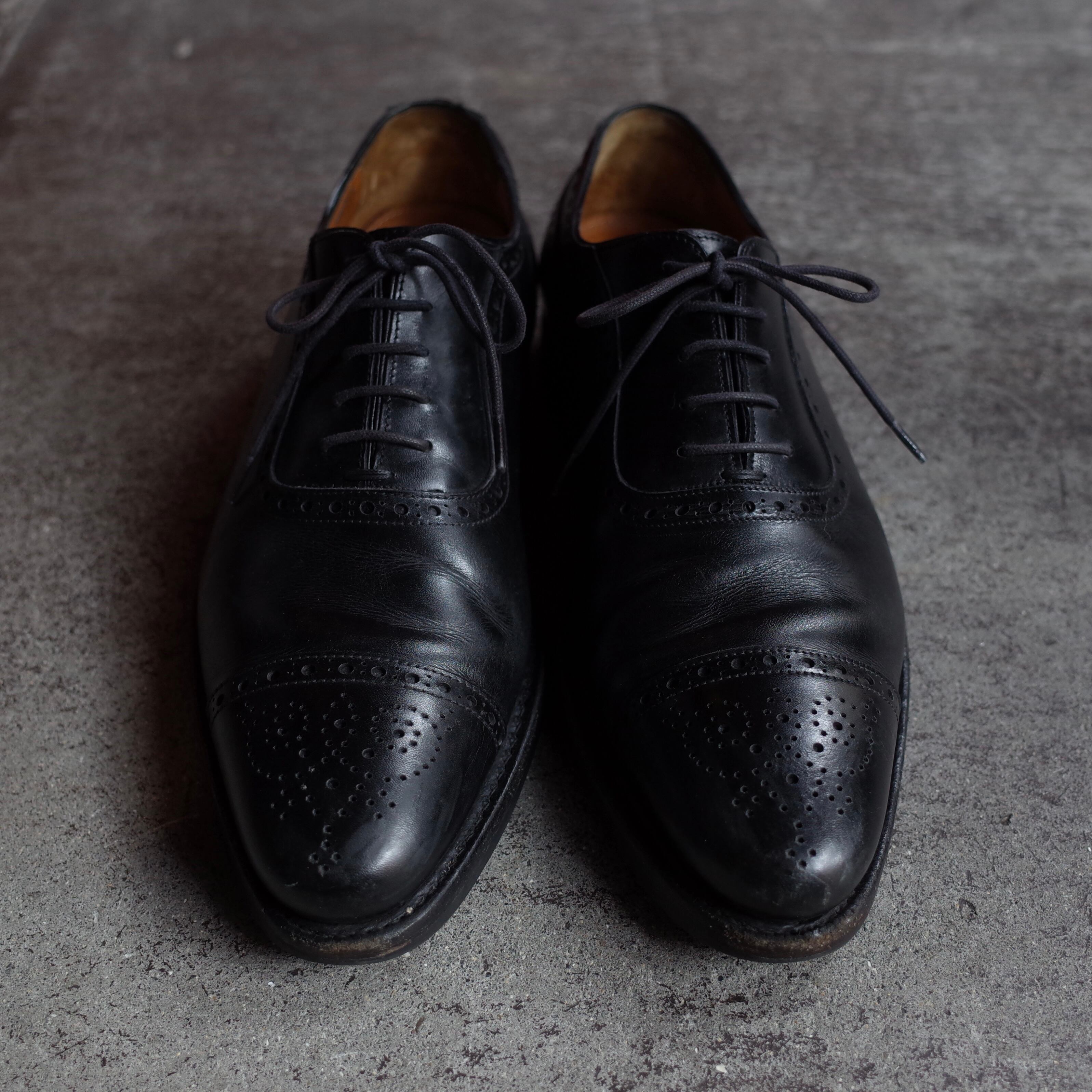 "Jalan Sriwijaya" Wing Tip Dress Leather Shoes | FINCH vintage and