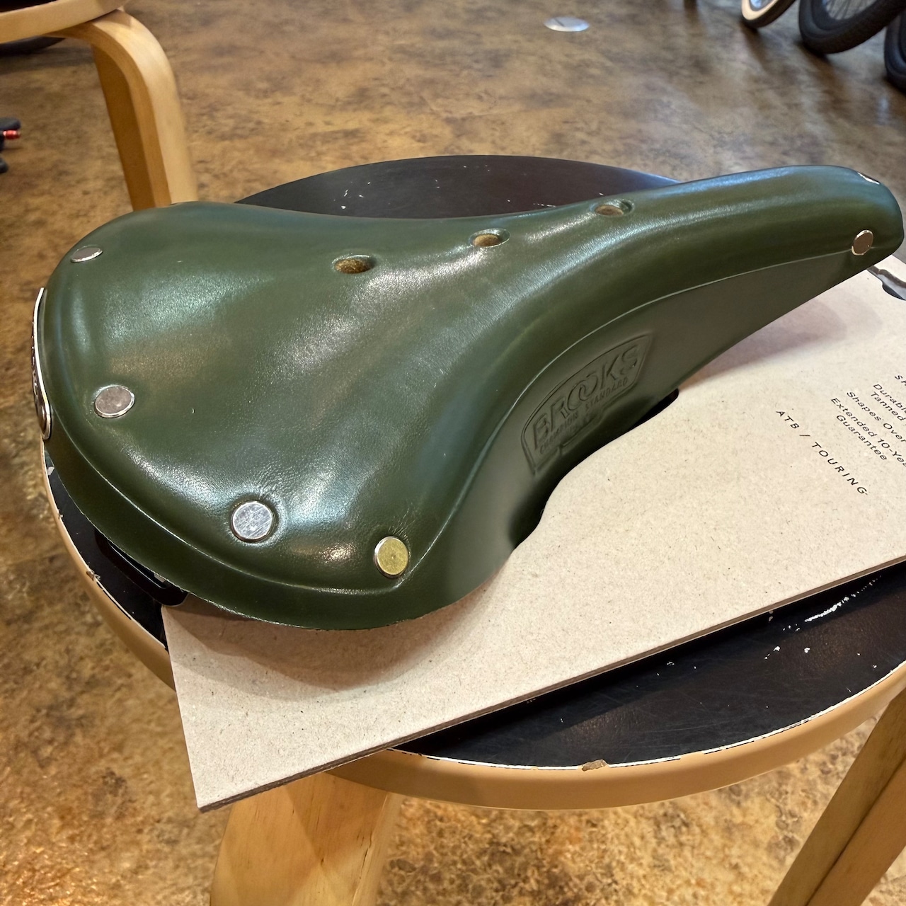 BROOKS B17 Standard　【限定色　RACING GREEN】
